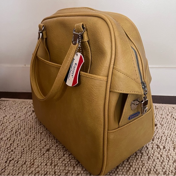 Vintage Leather Weekender Bag - Picture 4 of 8